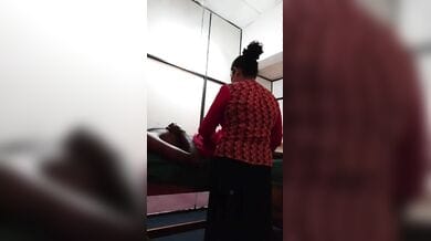 Secret camera mms from inside of desi massage parlours!