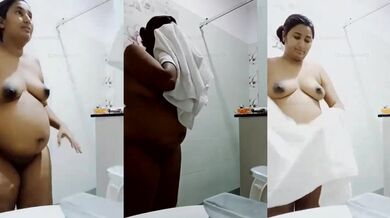 Swathi naidu showing naked body in bathroom
