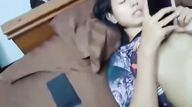 Young assamese girl pussy fucked while she broswed reels