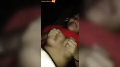 Desi kaamwali girl fucked hard by boss in hotel