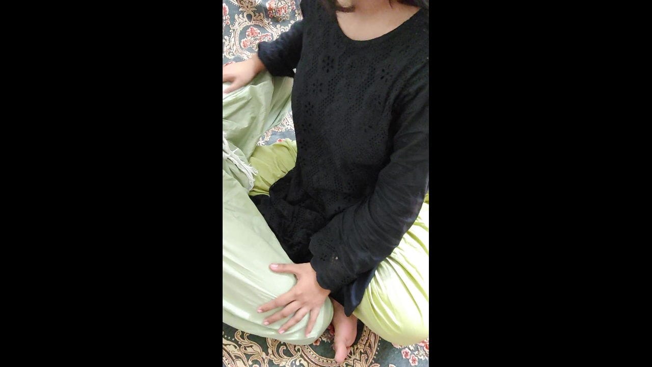 Beautiful Hot Girl sucking cock hard with deep throat and Fucked Small pussy by big Cock , Viral xxx video