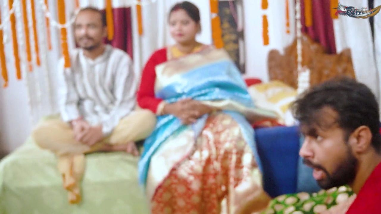 DESI NEW WEEDING FAMILY GANGBANG GROUP SEX ( HINDI AUDIO )