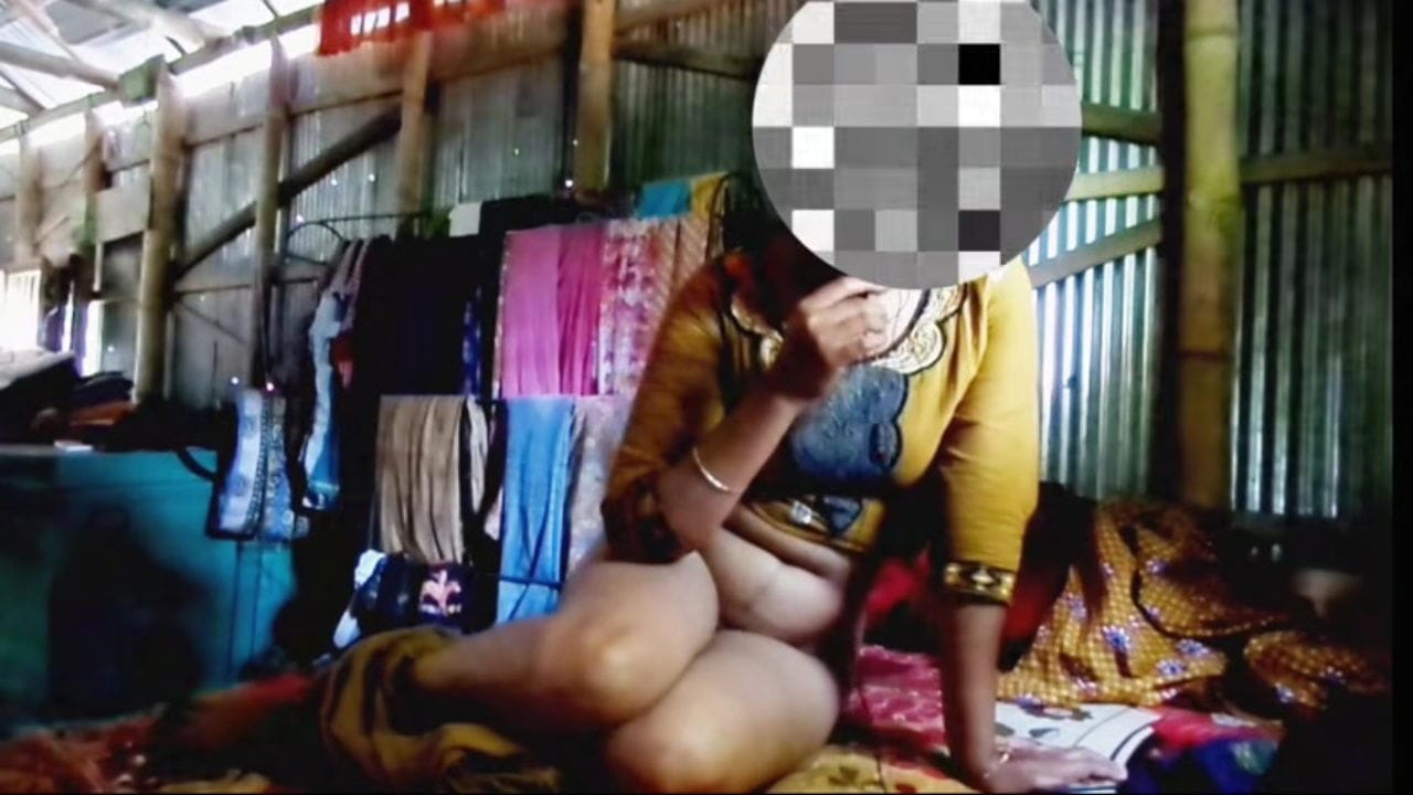 Bangladeshi Young Girl 2025 Boobs Pussy Showe and Fingring 3 Part