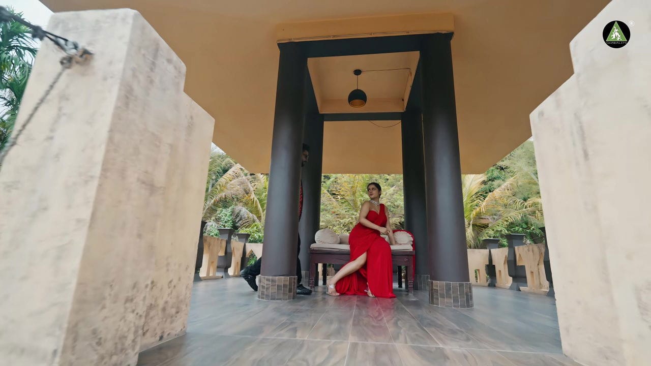 Very beautiful horny girl enjoyed fully by lucky singer 2