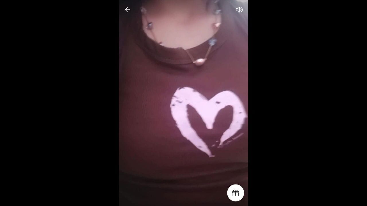 Cute Girl Dill Live 121 Spreading Pussy and Asshole 2