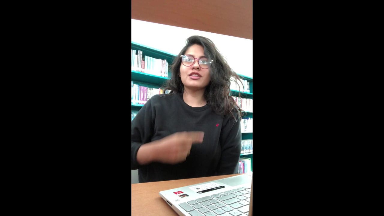 Chasmish Girlfriend Showing Boobs 2