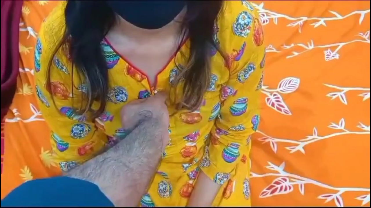 Stunning Beautiful Lahori Desi Girl in Part 1 – Viral Desi Clips Sensation