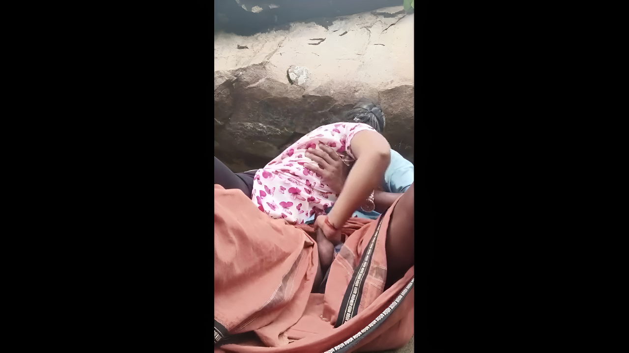 Viral Desi49 MMS Leak: Steamy Aunty Bhabhi in Hot Indian Web Series Clip VID 20250630 WA0008