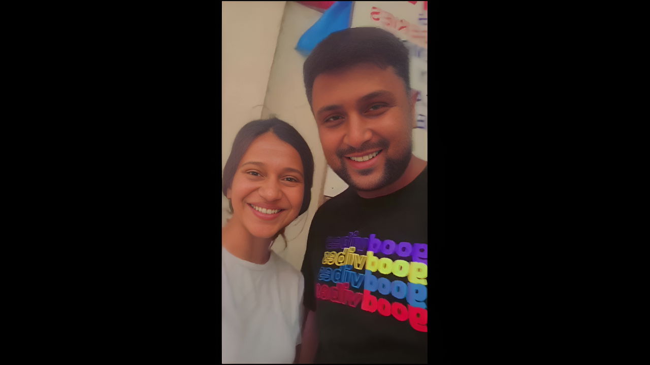 Steamy Desi49 Aunty MMS Scandal in Viral Indian Web Series Clip