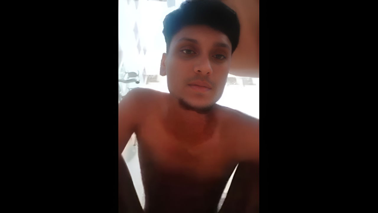 Chubby Bhabhi Slim Devar Steamy Bathroom Sex – Desi49 Viral Clip