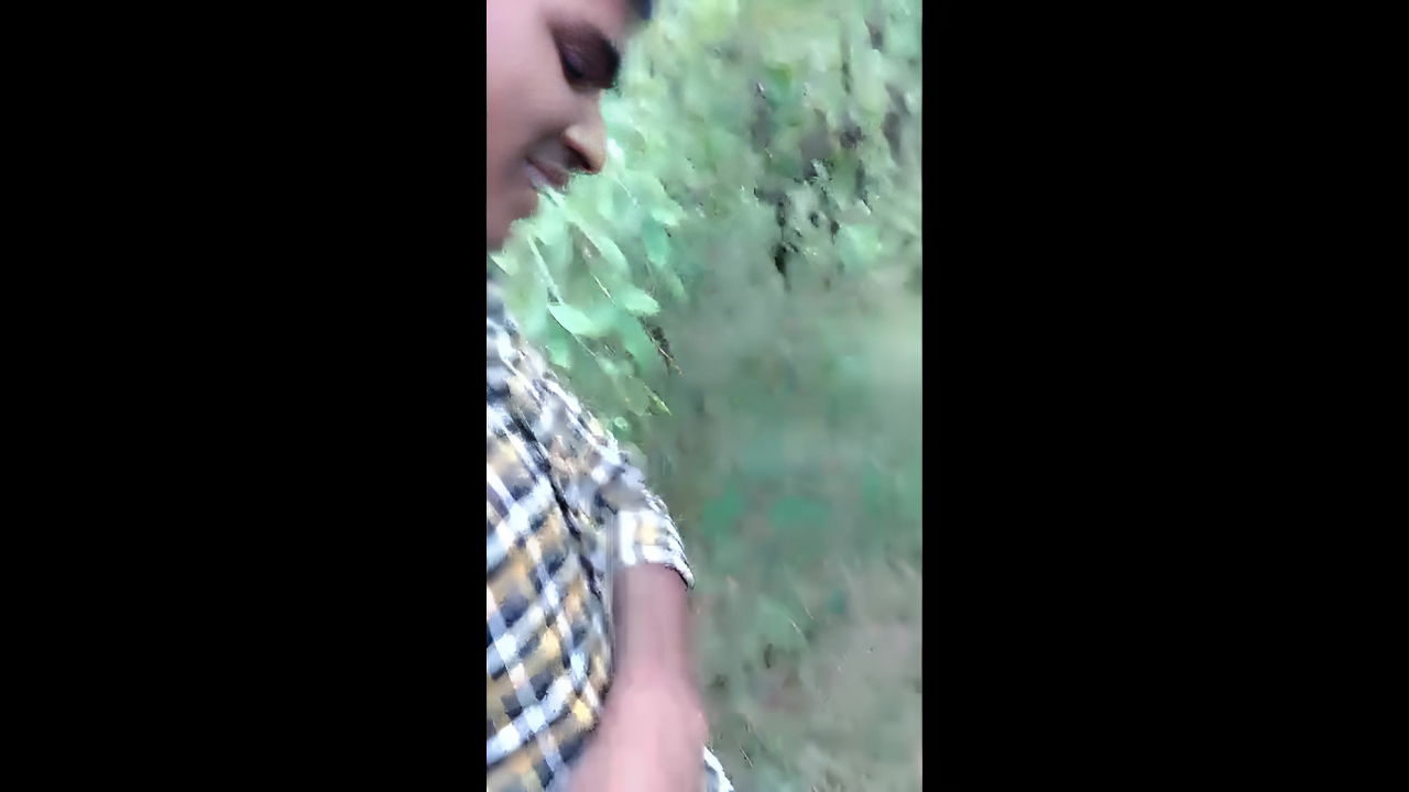 Steamy Outdoor BJ by Desi GF – Viral Desi Clips Sensation