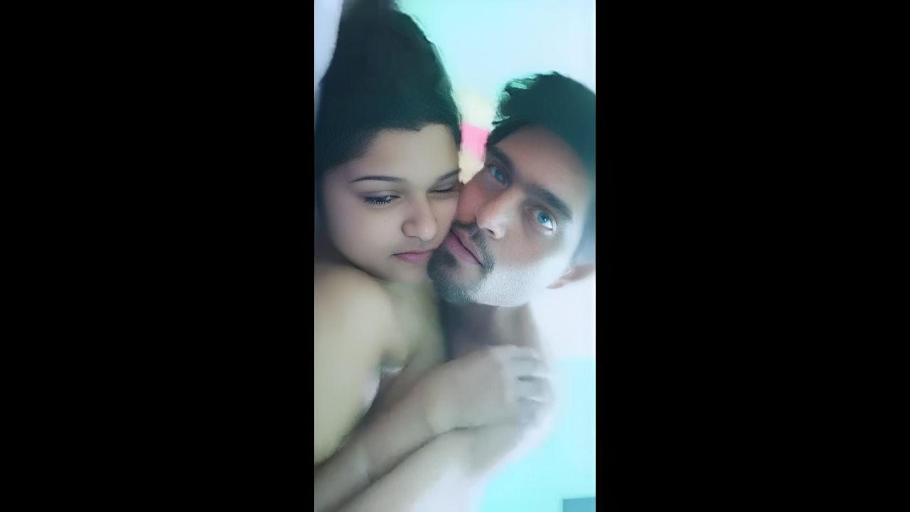 Hot Dehati Aunty Bhabhi Ka Sex – Viral Desi MMS Video on Desi49