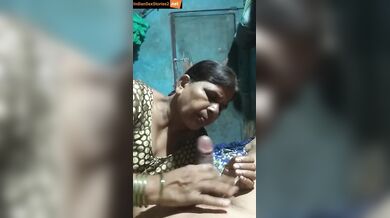 Mature chachi sucking on thick desi lund