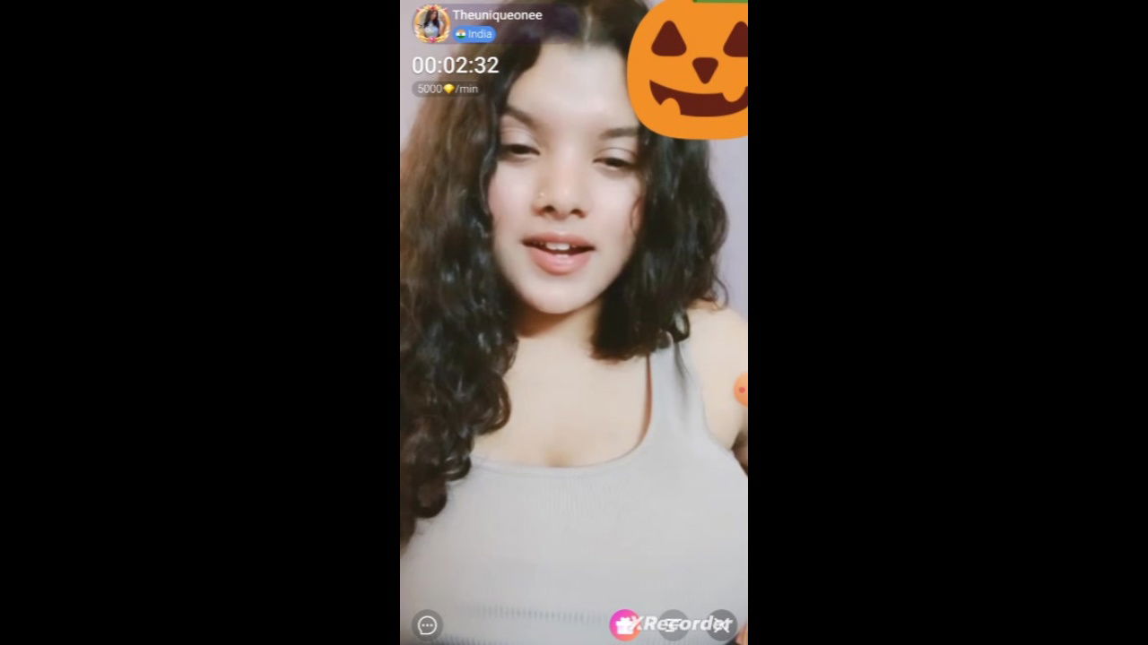 Unique Desi Aunty Bhabhi MMS – Viral Desi Clips from Indian Web Series on Desi49