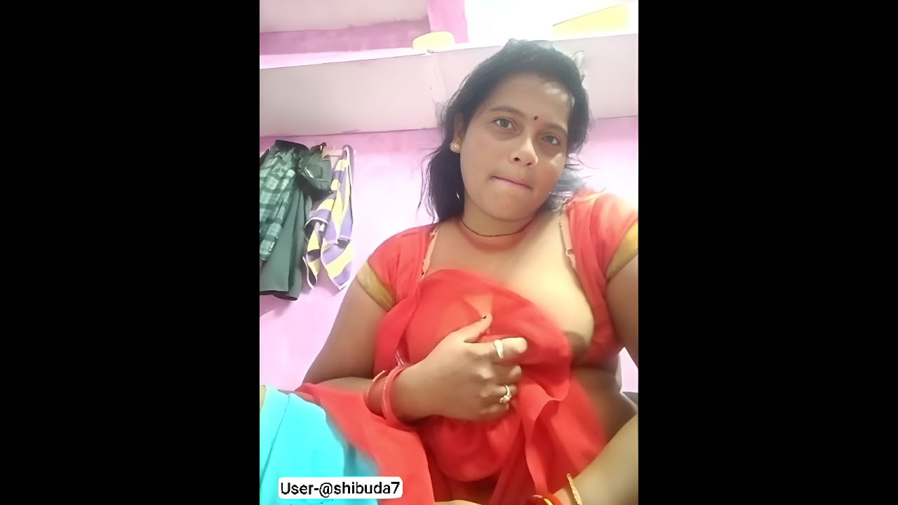 Kamal Bhabhi Youtuber 2: Viral Desi Clips of Hot Aunty in Desi49 MMS