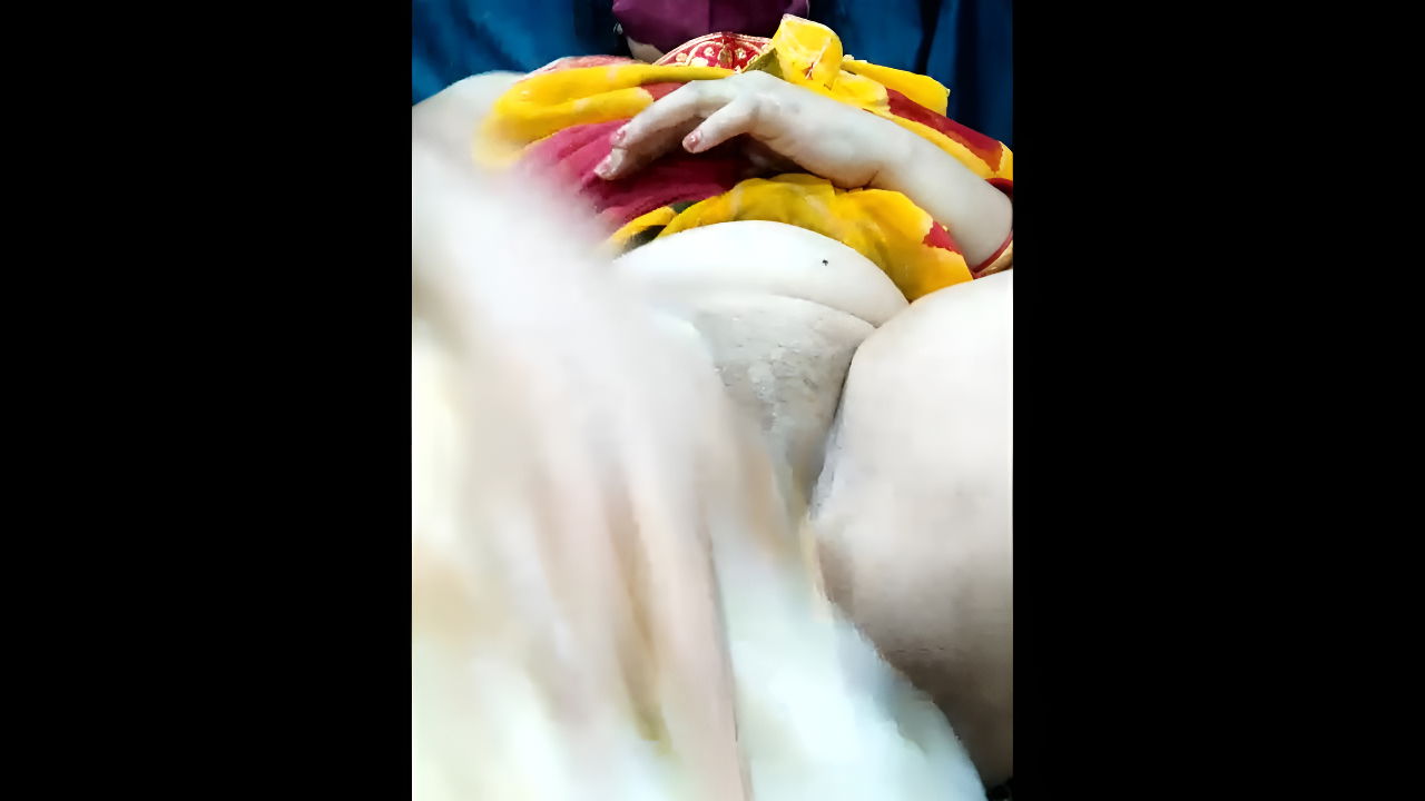 Raaj Singh’s Steamy Live Pussy Show with Vibrator – Desi49 Viral Desi Video