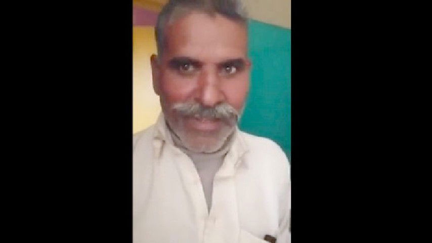 Pakistani Old Man Ravishes Horny Randi in Viral Desi Video