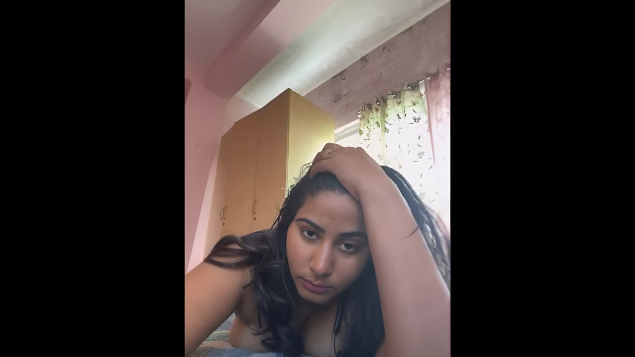 Chubby Dusky Desi Girl Nude in Steamy Desi49 MMS – Viral Desi Clips with Aunty Vibes