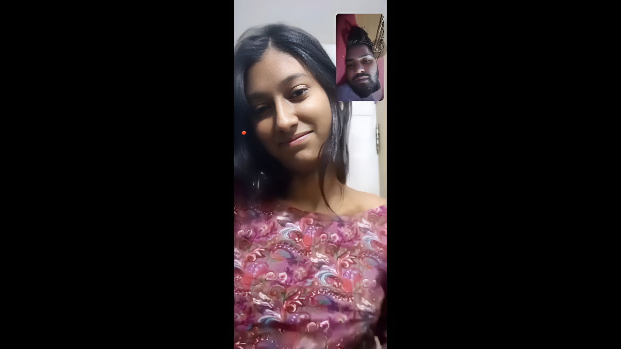 Steamy Desi Girl Video Call Leaked MMS – Viral Desi Clips on Desi49