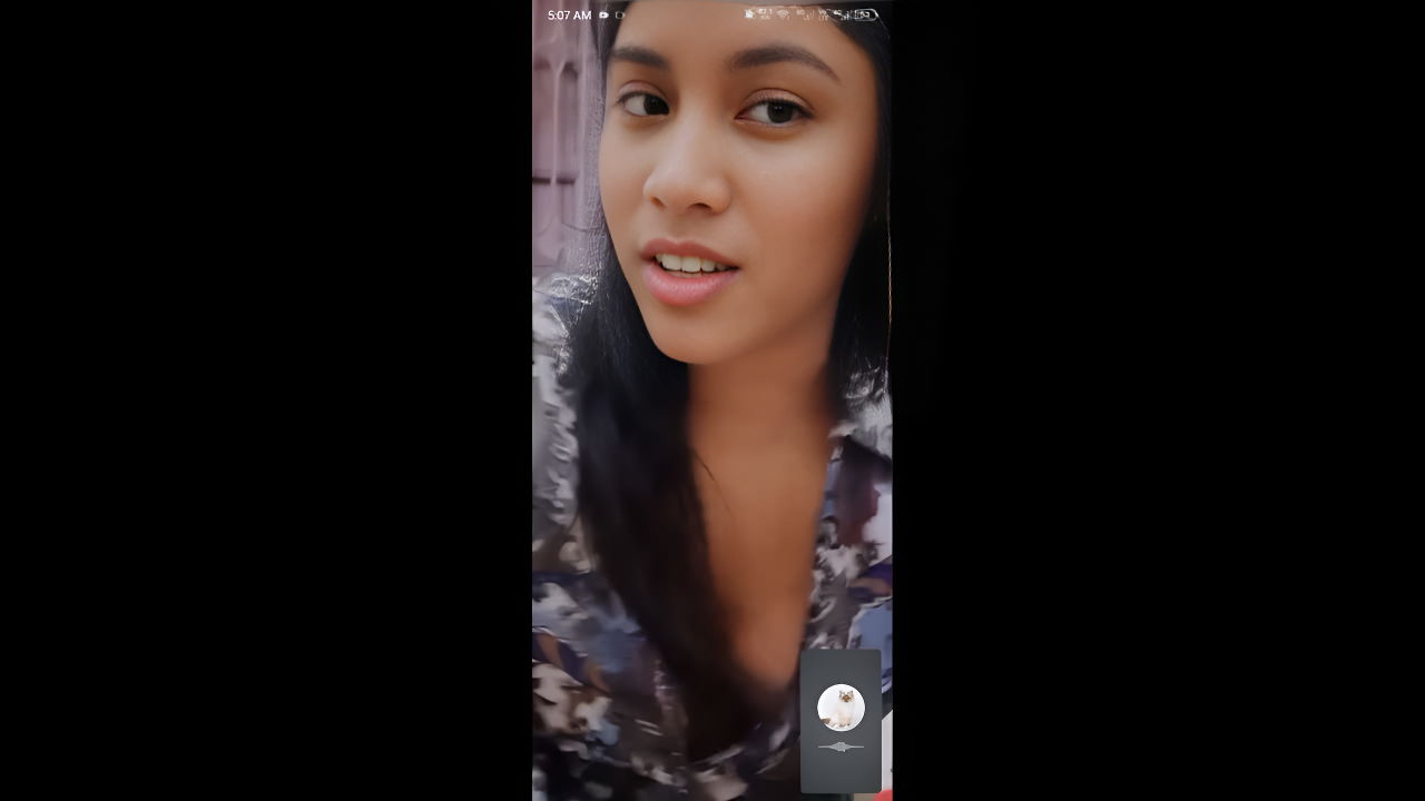 Stunning Horny Desi GF Fingering in Viral Desi MMS Clip